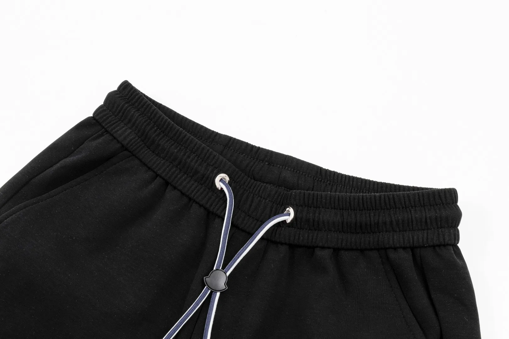 SSNew Arrival Same Style👫logo ， Same Style ， ！ * ， logo ！ ， ， ！ ， 、 、 ， ！ Breathable 。Versatile ， ， V ， ， Same Style！ Size：M-3XL